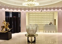 Grand Hotel med ny lobby, lobbybar og gjenåpning av Palmen